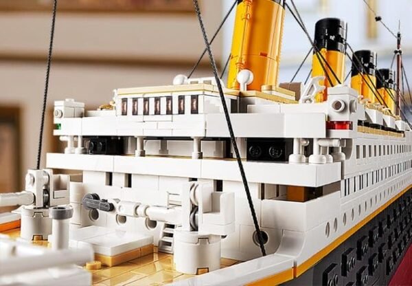 LEGO 10294 Titanic Icons, Building Blocks, Multicolour, 9090 Pcs, 18Y+ - Image 7